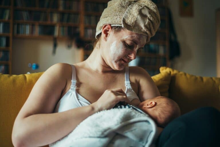 clusteren clustervoeden baby (Unsplash)