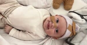 baby veel spugen