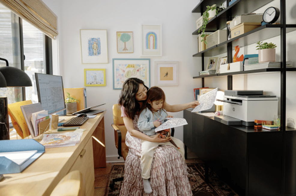 HP partner How About Mom
