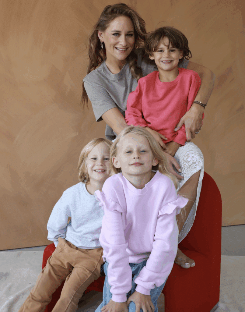 Rebecca Boektje voor How About Mom (fotografie: Joyce Kamerbeek)
