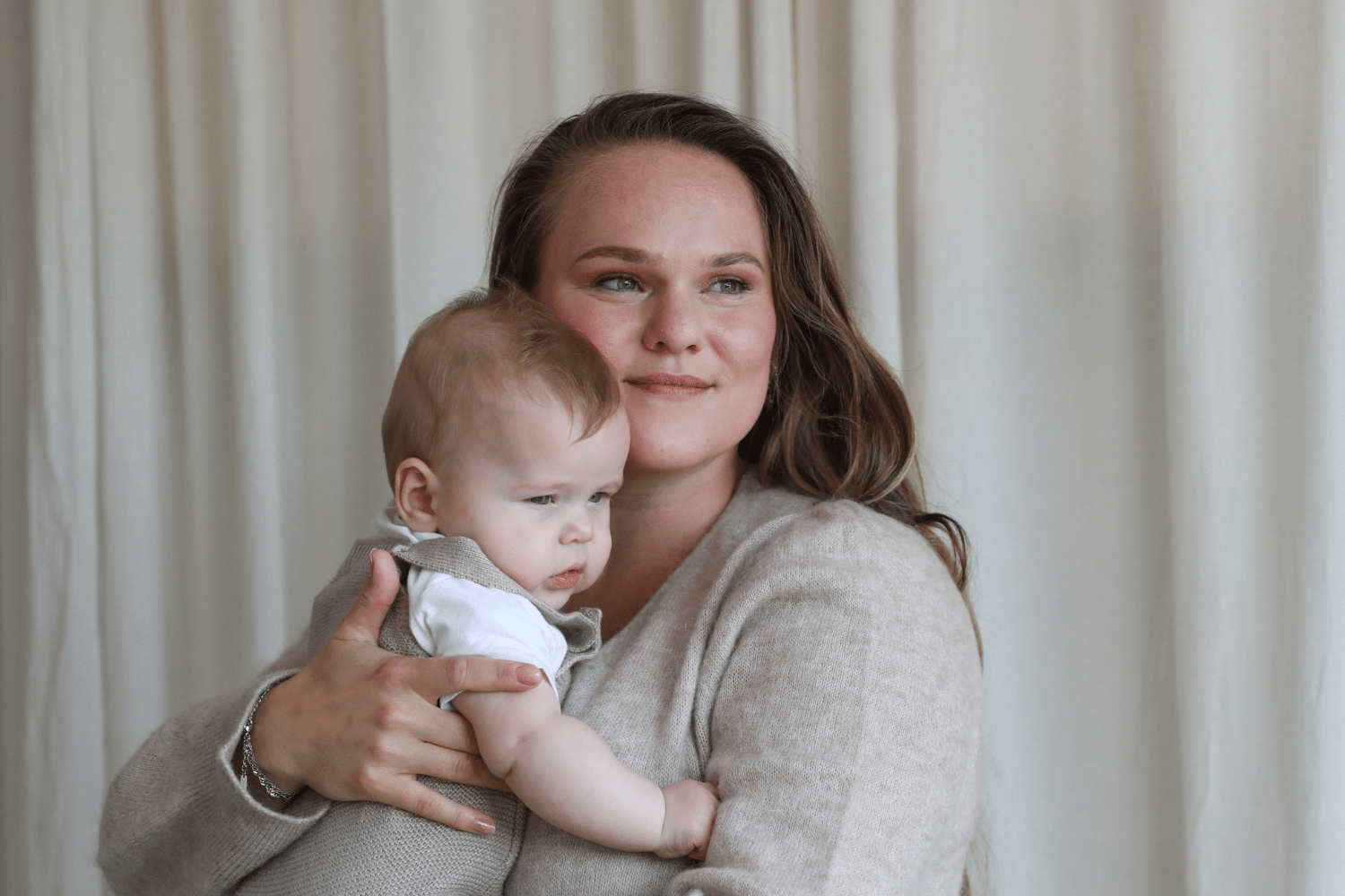 Elise Epker met zoon Mano