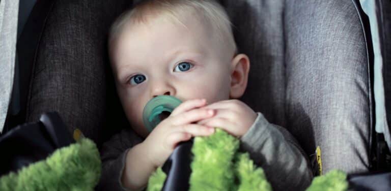 baby in de auto checklist